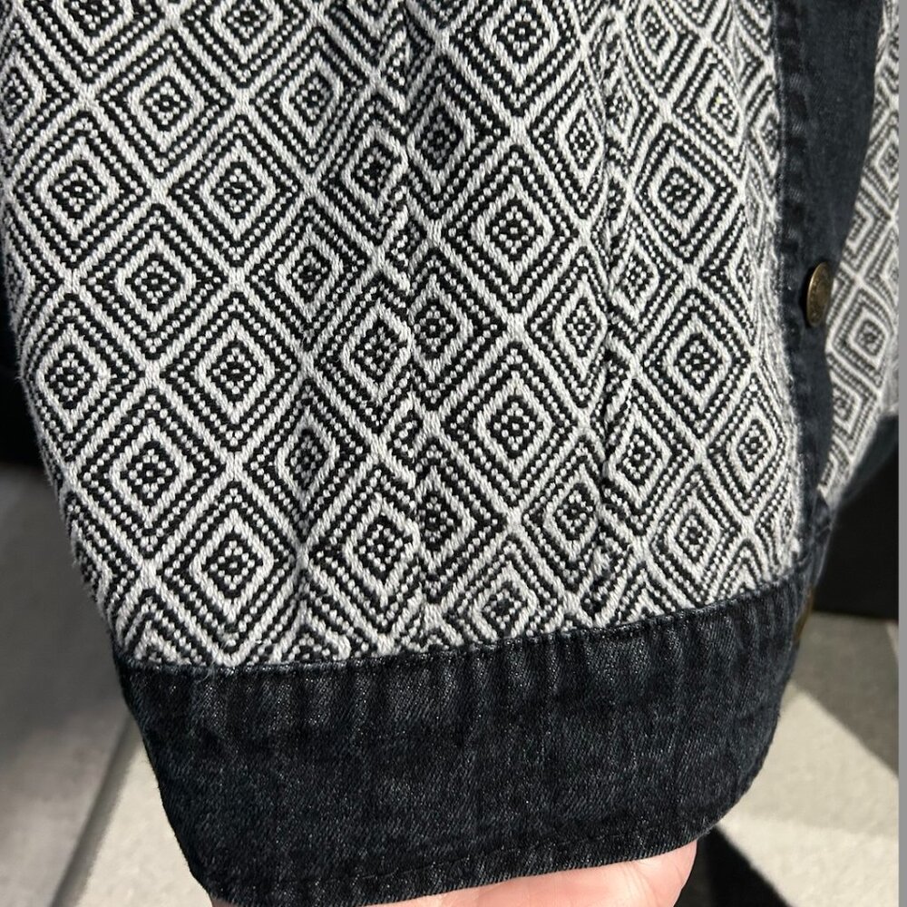 POL Black Washed Denim Jacket Geometric Tapestry/Embroidered Sleeves Women's S - Picture 6 of 12